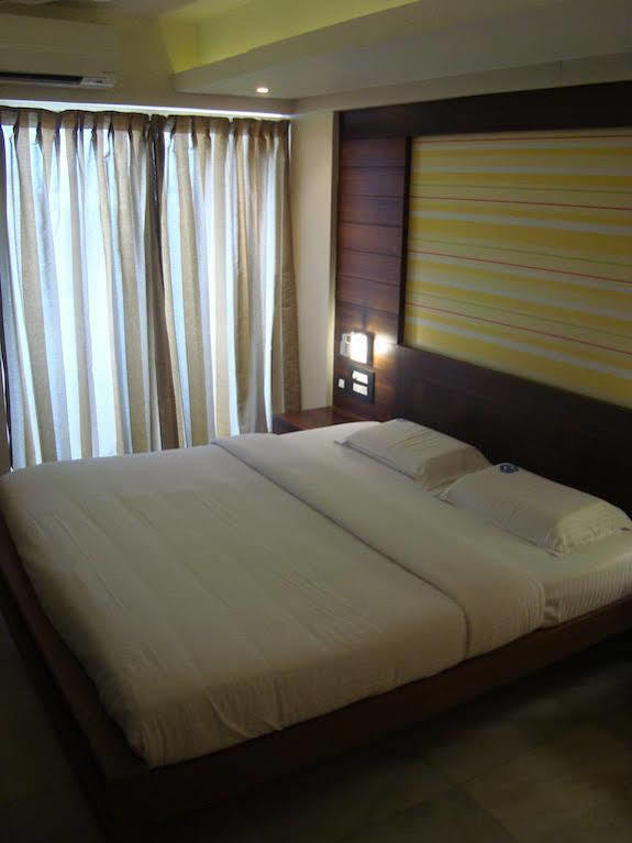 Hotel Madhuvan Serai Manipal Εξωτερικό φωτογραφία
